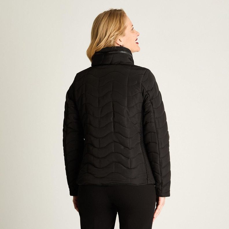 Parka Corta Forrada Manga Larga Negro-0