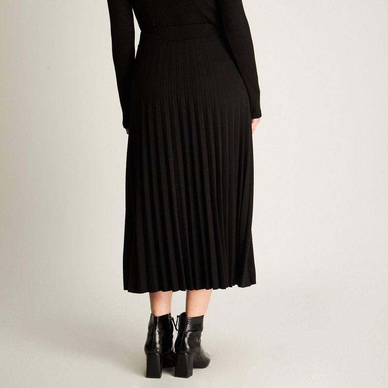 Falda Midi Lanilla Plizada Negro-0
