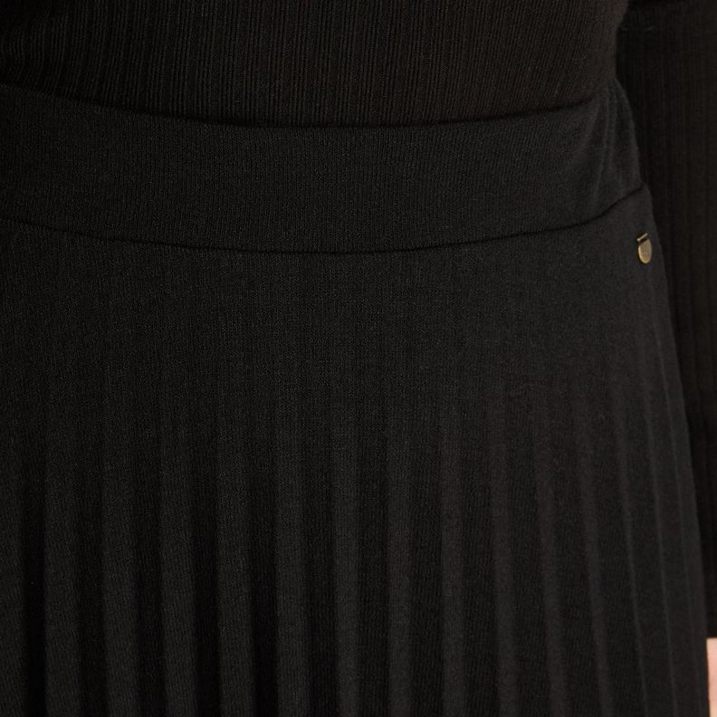 Falda Midi Lanilla Plizada Negro-1