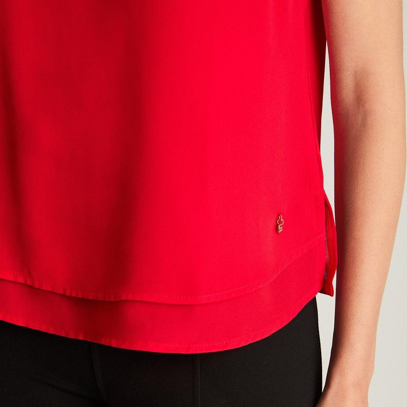 Blusa Sin Mangas Con Capas Rojo-2