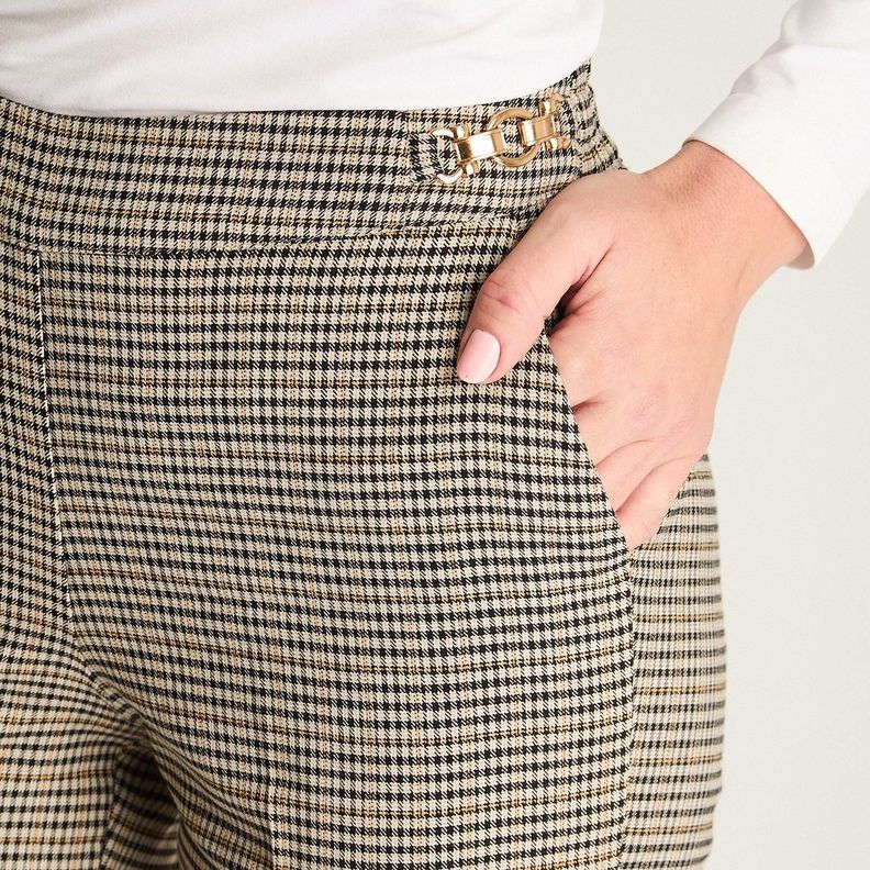 Pantalón Sastrero Con Cadena En Costados Café-1