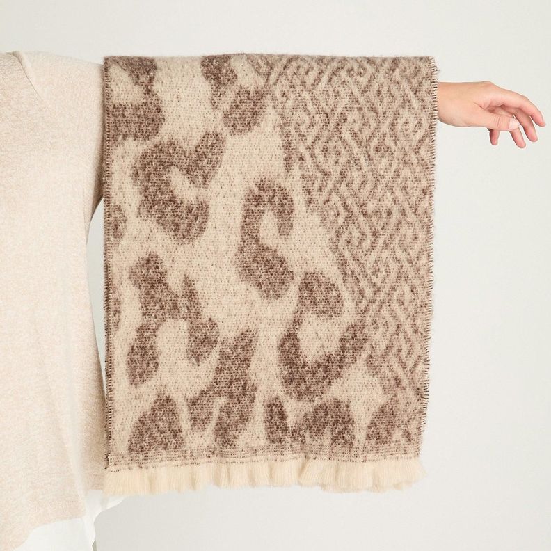 Bufanda Tejida Animal Print Beige-1