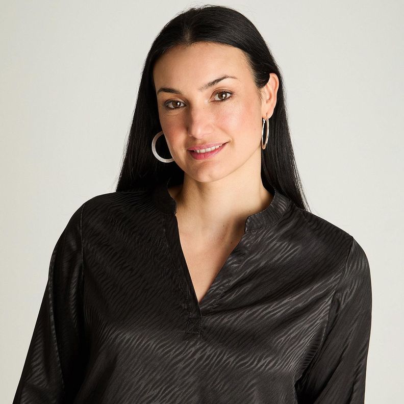 Blusa Satin Escote Mao Manga Larga Negro-2
