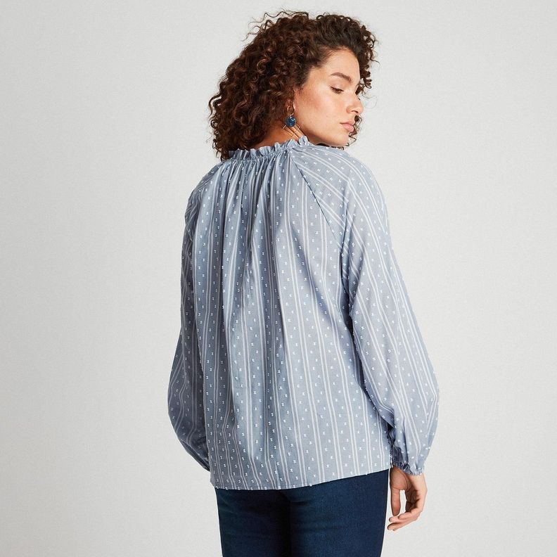 Blusa Plumeti Con Amarras En Escote Celeste-2