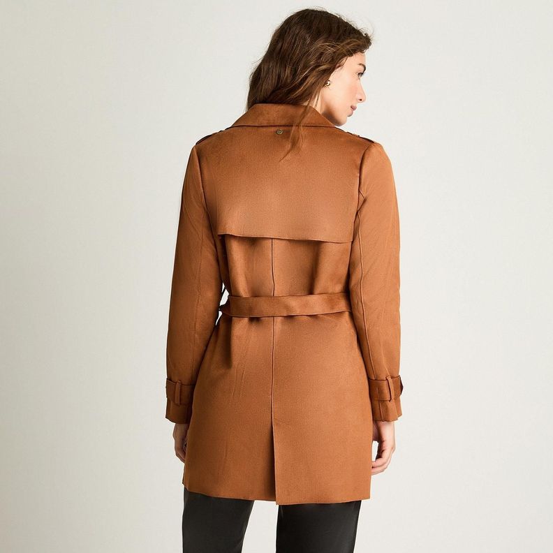 Trench Suede Bondeado Manga Larga  Con Lazo Camel-1
