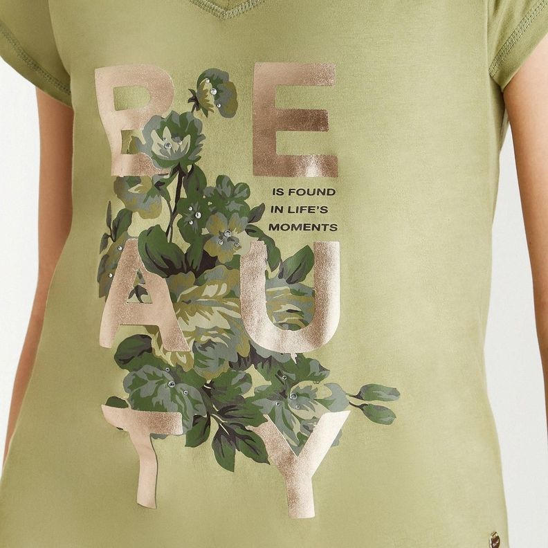 Polera Verde Manga Corta Estampado Cuello V-2