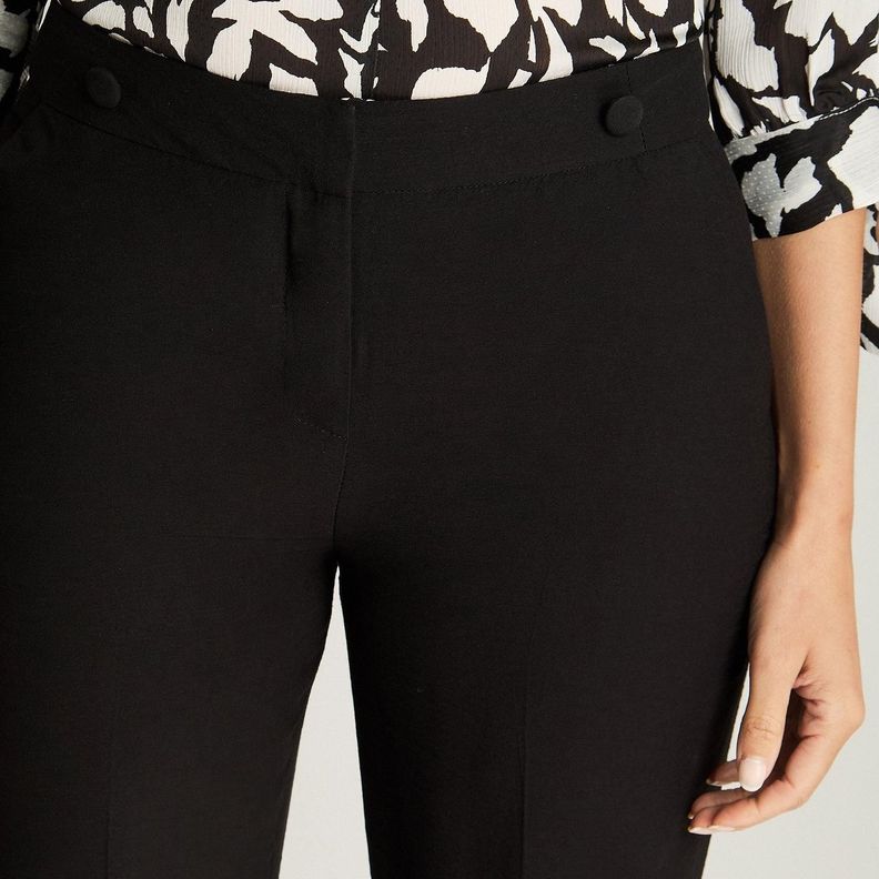 Pantalón Formal Recto Con Botones Decorativos Negro-2