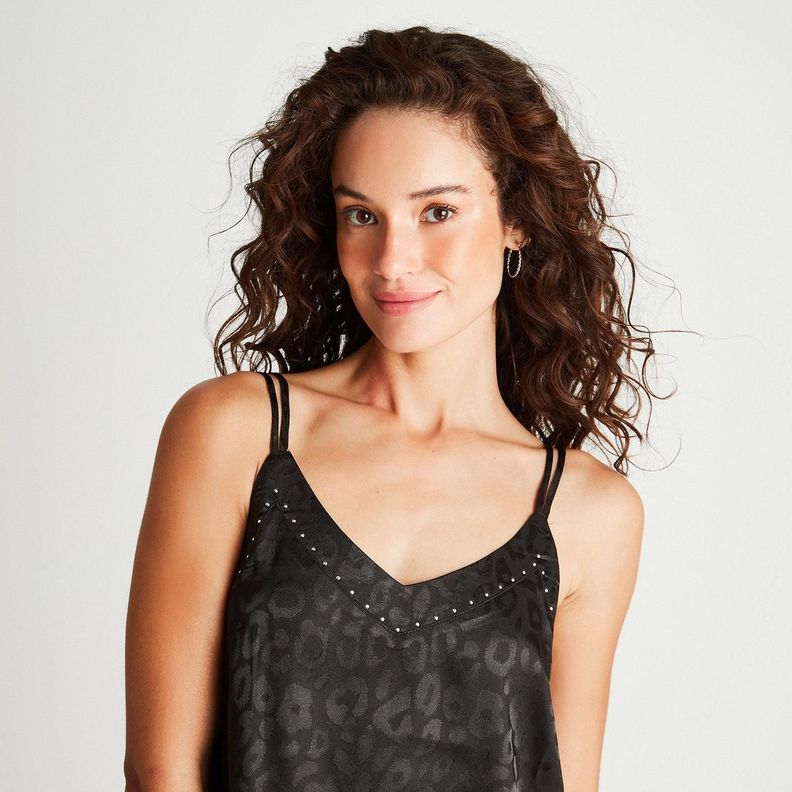 Blusa Negro Sin Manga Satín-2