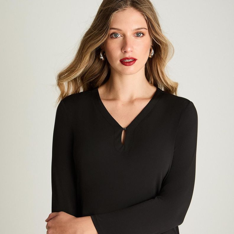 Polera Manga Larga Con Escote V Negro-2