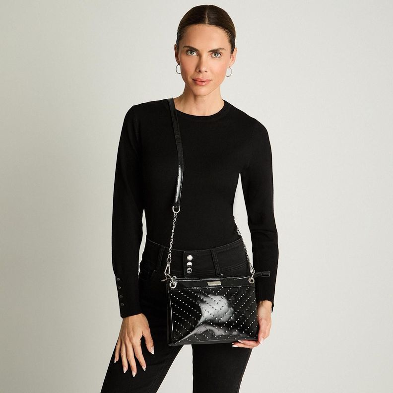 Cartera Con Tachas Y Cadena Negro-3