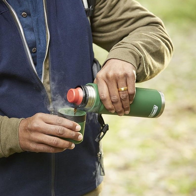 Botella Térmica 3Sixty Pour Libre de BPA Verde Coleman® 700ml-3