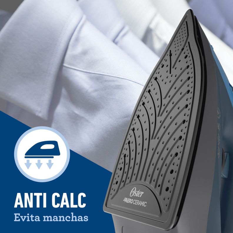 Plancha de vapor Oster® con base de cerámica GCSTBS6052-2