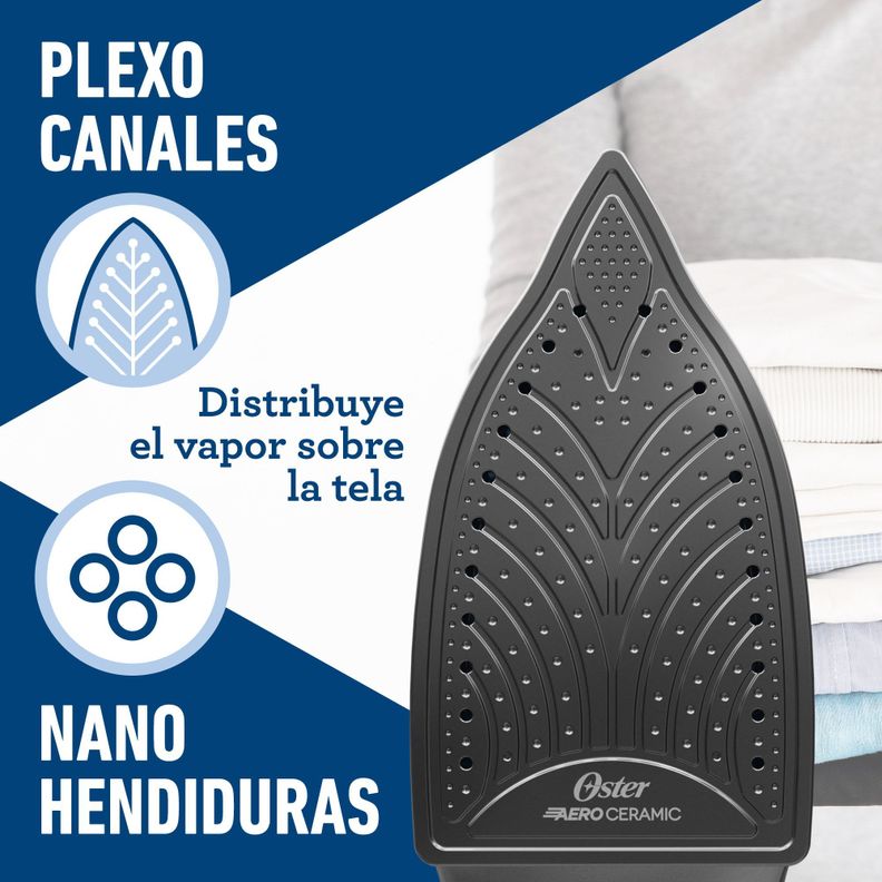 Plancha de vapor Oster® con base de cerámica GCSTBS6052-3