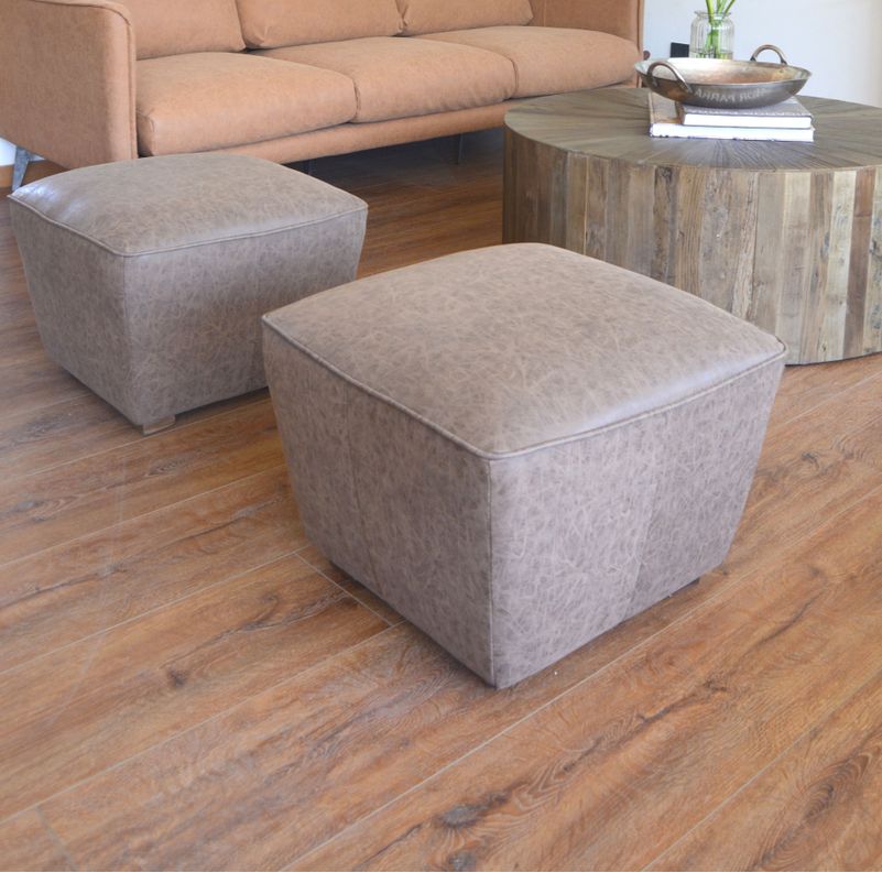 Piso Nantou de eco cuero, estructura y patas de madera-1