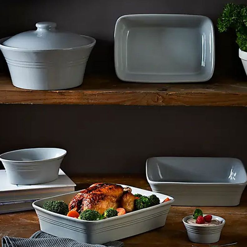 Fuente Classic Kitchen Cuadrada Gris 26 cms-1