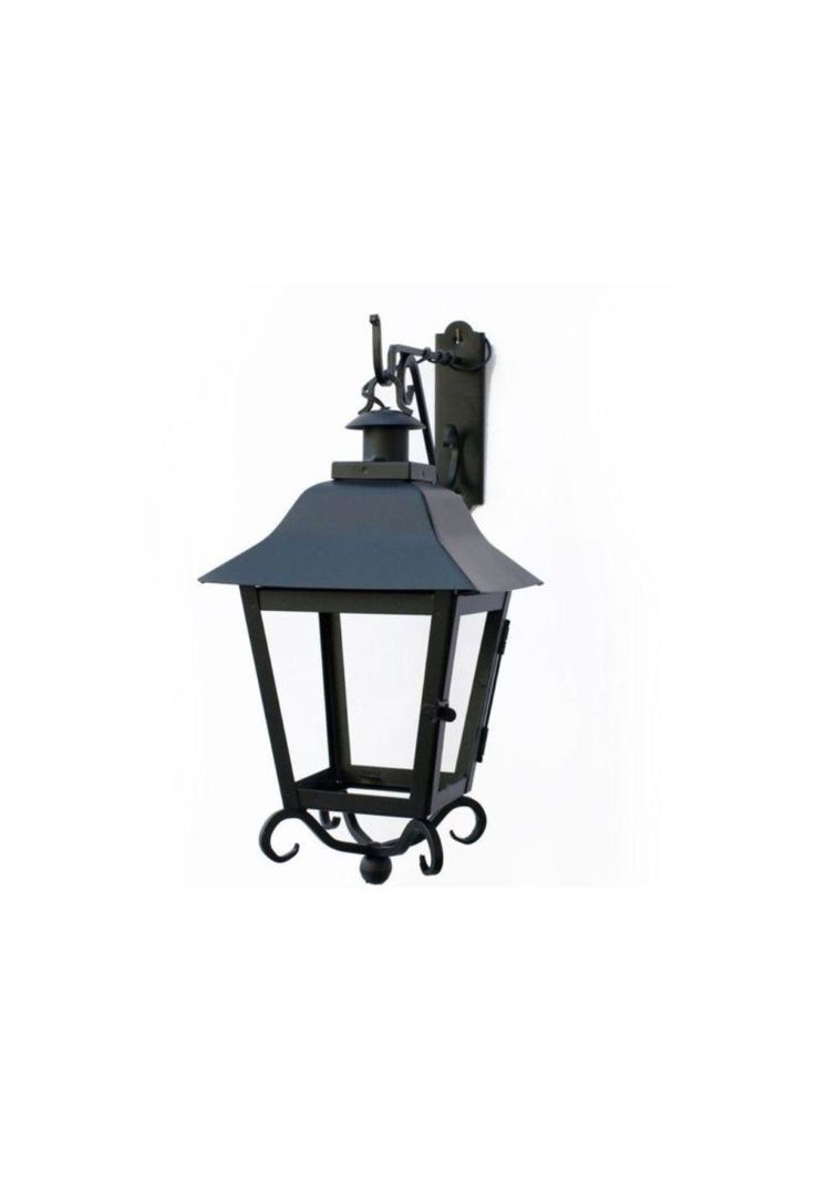 FAROL GEORGEAN CON ESCUADRA-0
