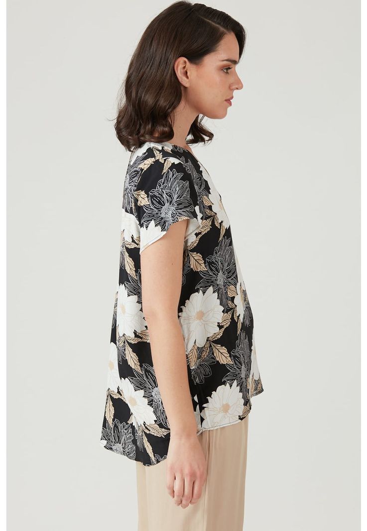 Blusa azul marino diseno flores-2