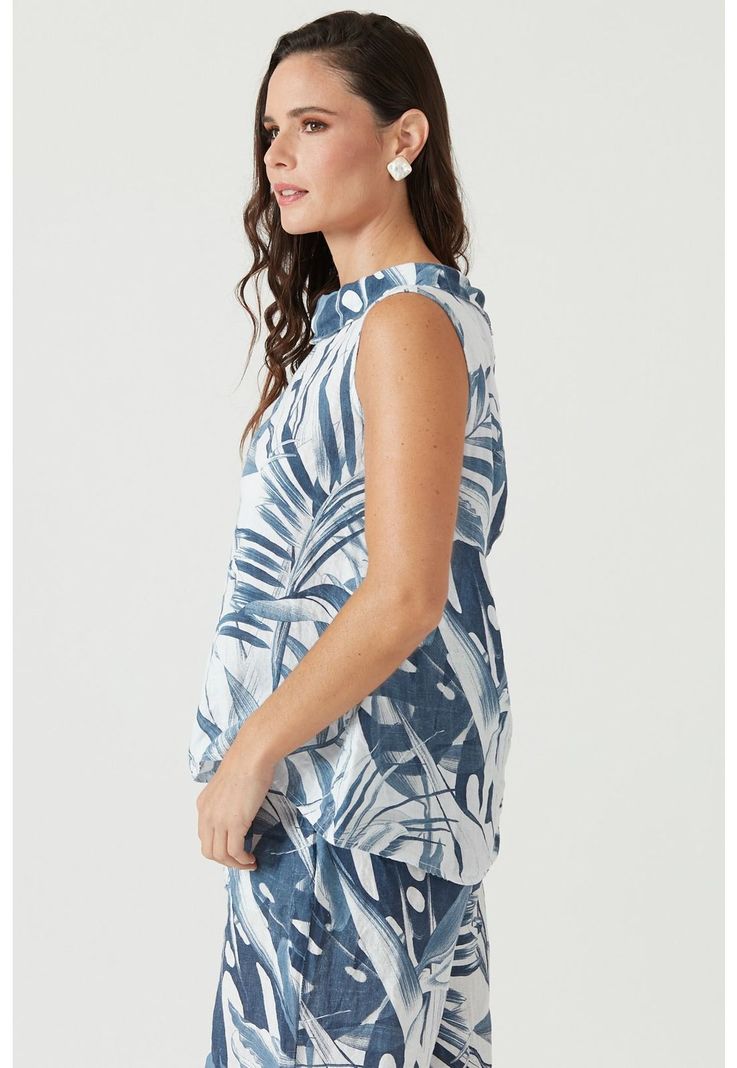 Blusa de lino azul estampada-1