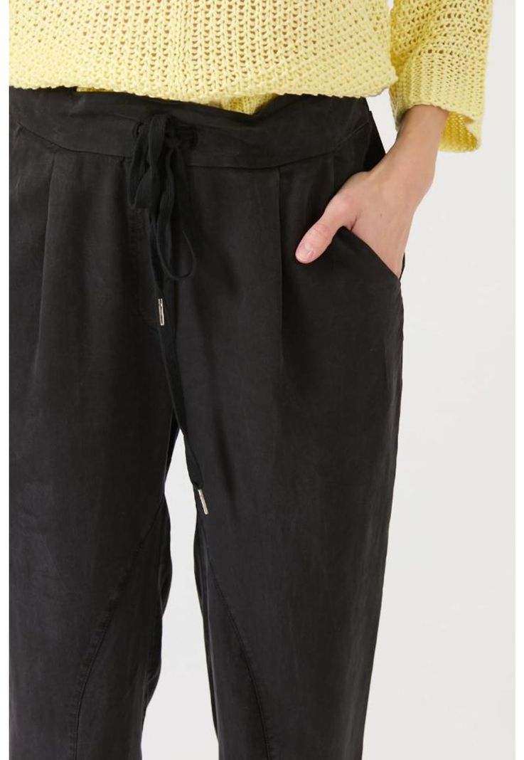Pantalon de tencel slim fit negro PRIVILEGE 1426-3