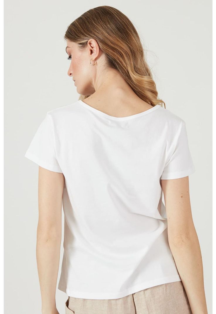 Polera de algodon pima blanca estampada-1