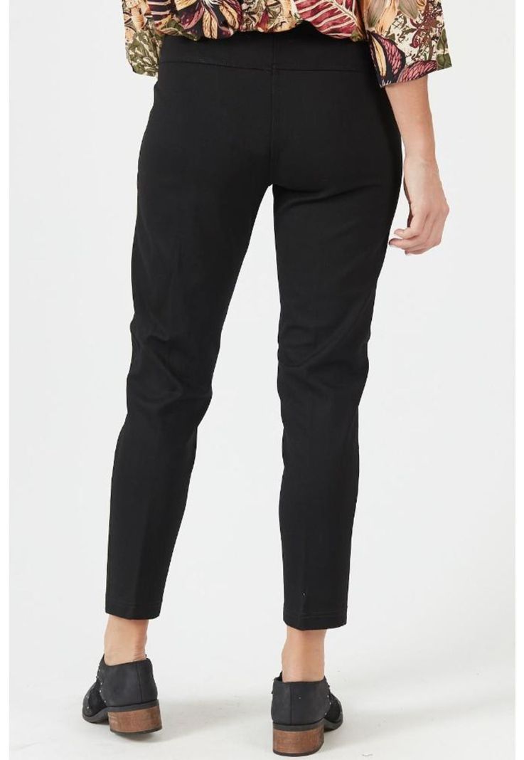 Pantalon slim fit negro PRIVILEGE 613-1