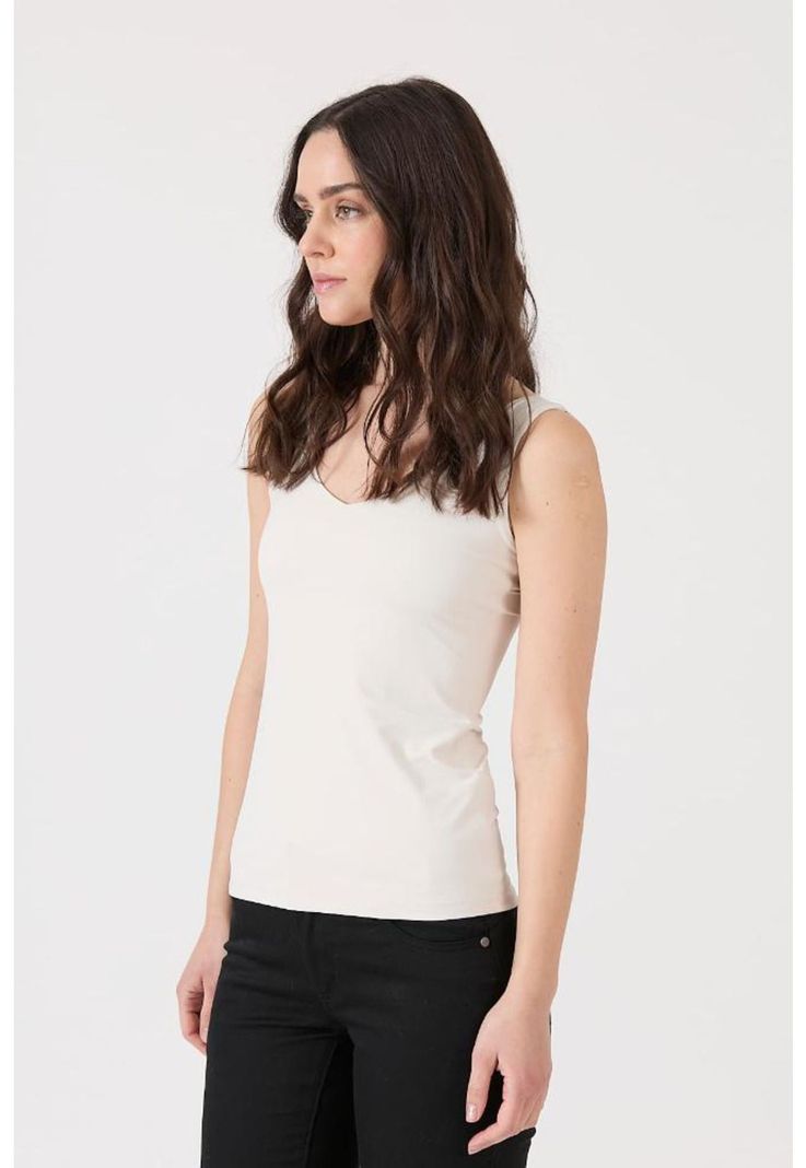 Polera poliamida beige sin mangas PRIVILEGE-2