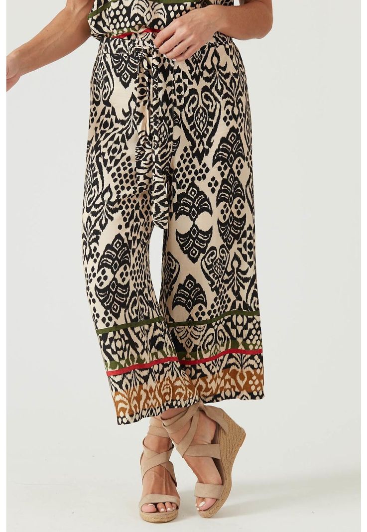 Pantalon wide leg negro estampado-2