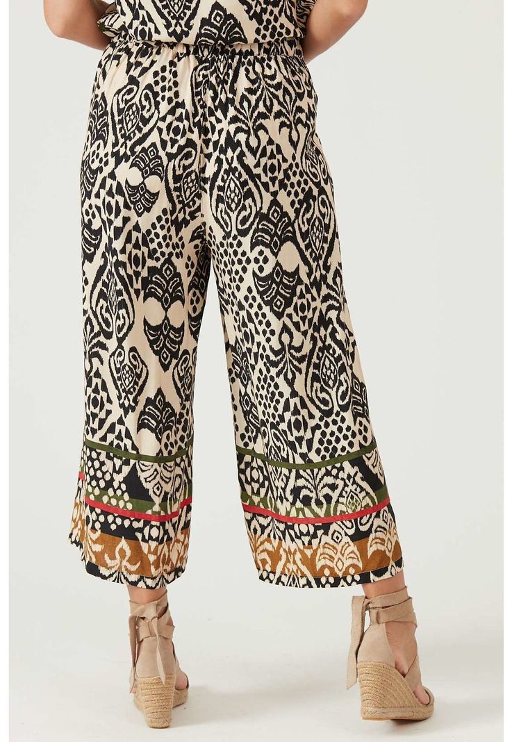 Pantalon wide leg negro estampado-3