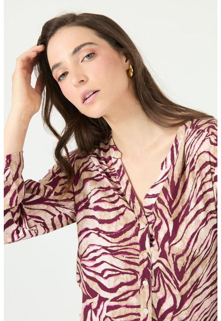 Blusa burdeo estampada PRIVILEGE 2356-1