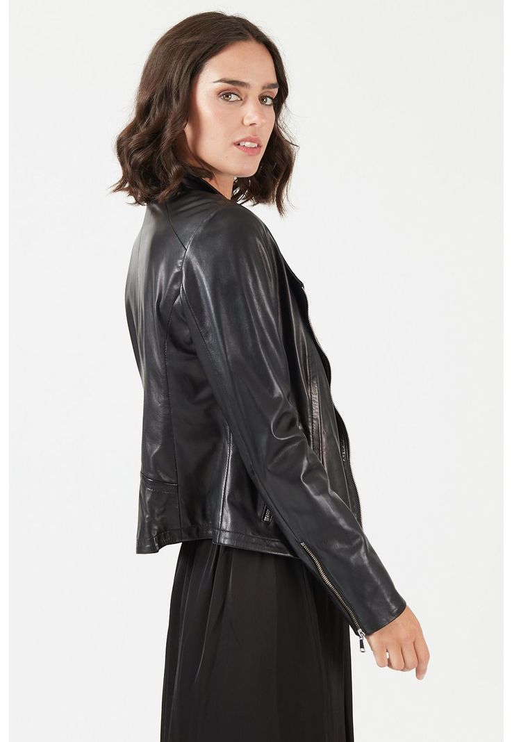 Chaqueta de cuero negra-1