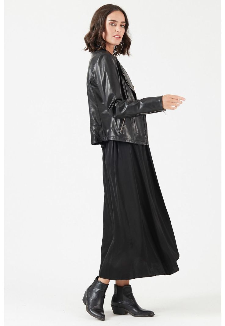 Chaqueta de cuero negra-5