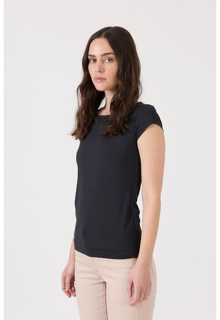 Polera poliamida negra manga corta PRIVILEGE-3