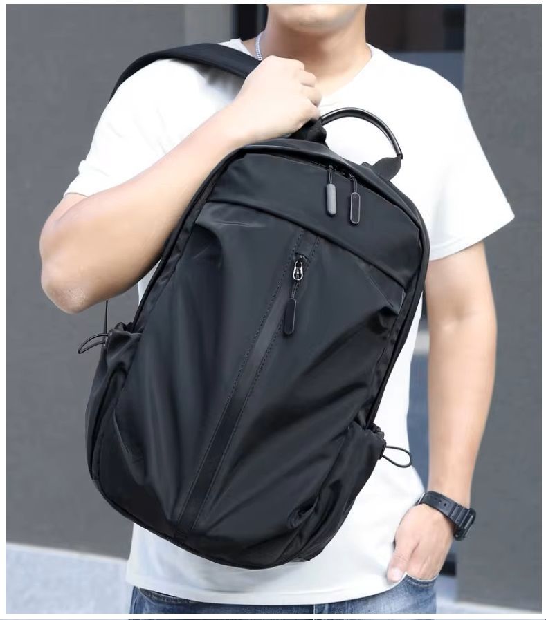 Mochila para Viajes y Oficina con Diseño Impermeable y Puerto USB-6