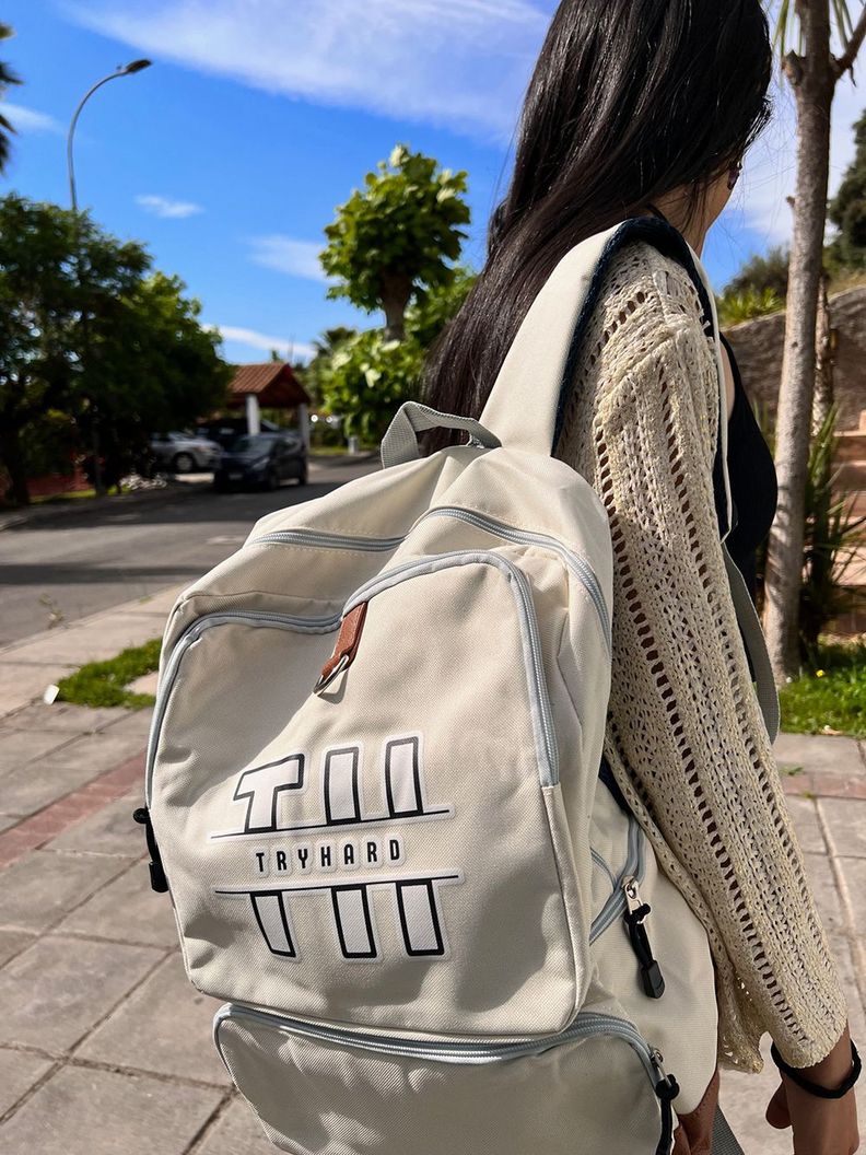 Mochila para Laptop impermeable con puerto USB-4