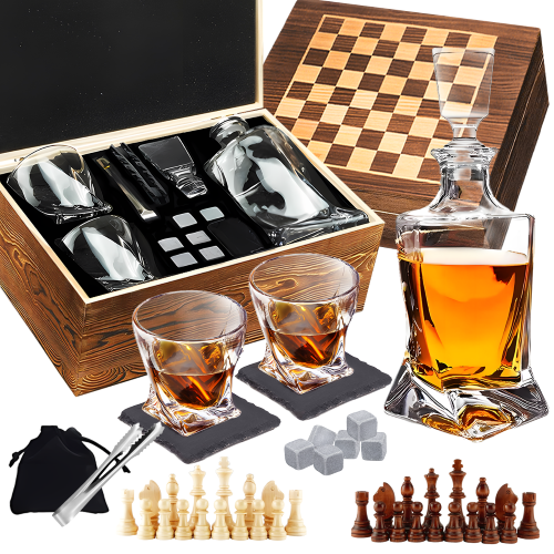 Juego ajedrez madera con botella whisky y accesorios