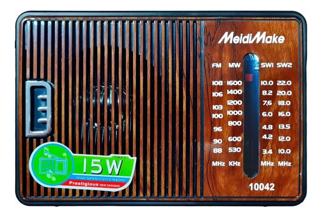 Radio Portatil De Mano A Pilas Am Fm Diseno 2