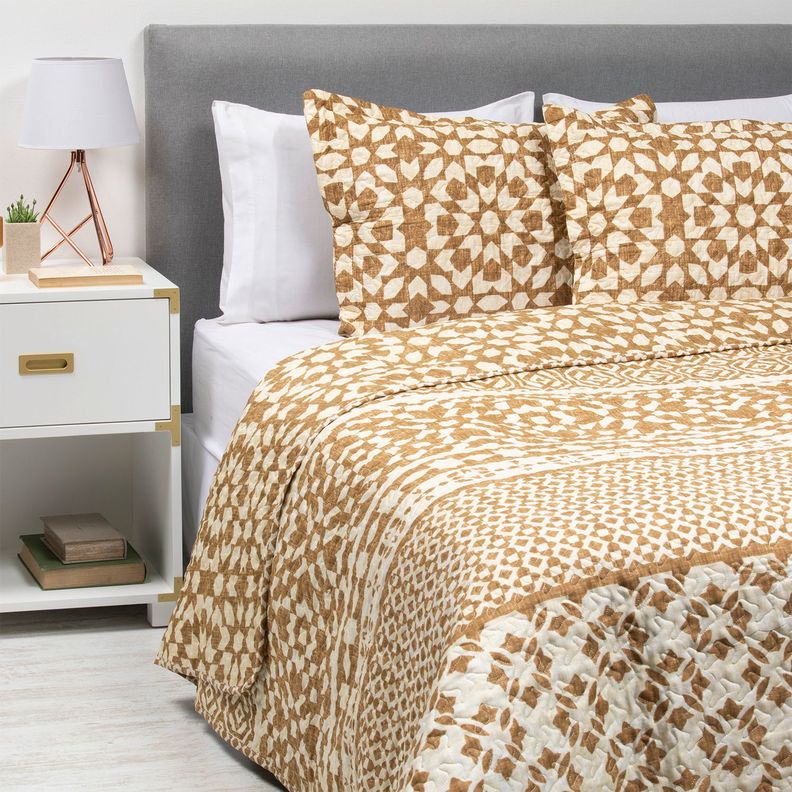 CUBRECAMA ESTAMPADO KING CAFÉ