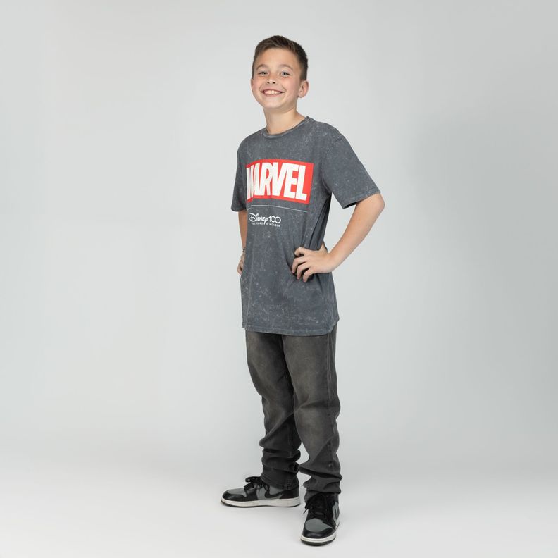 Polera Niño Marvel Logotipo Gris Marvel-1