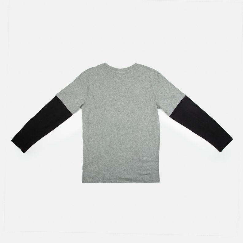 Polera Manga Larga Niño Batman Serio Gris DC COMICS-1