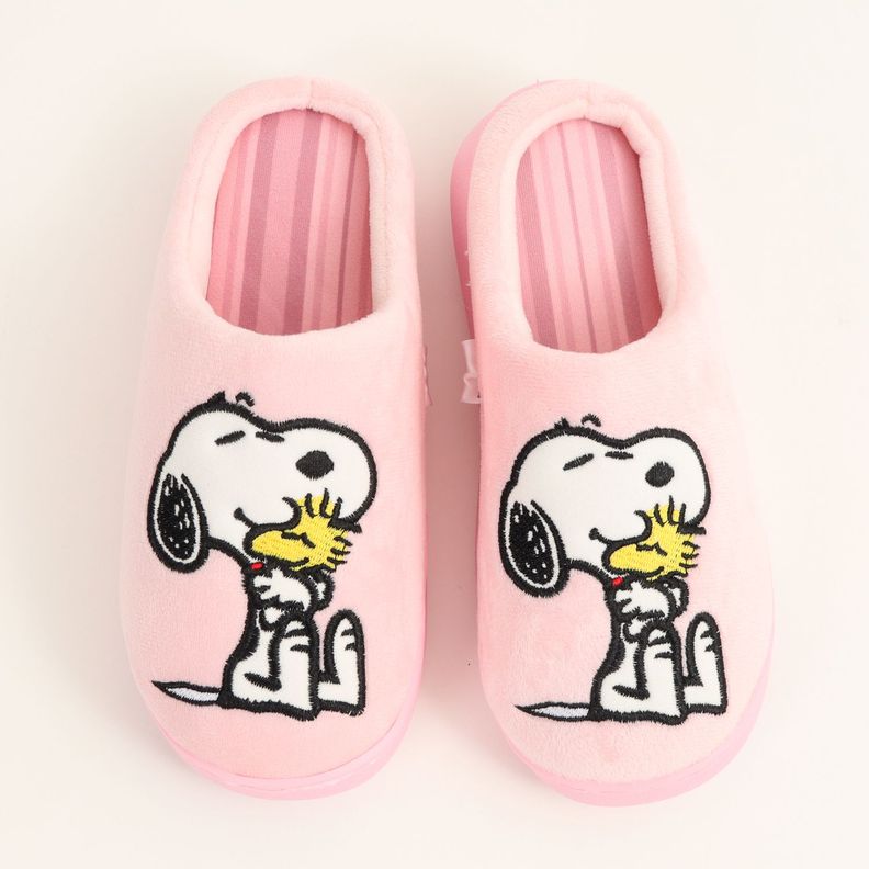 Pantufla Mujer Abrazo Rosado Snoopy-2