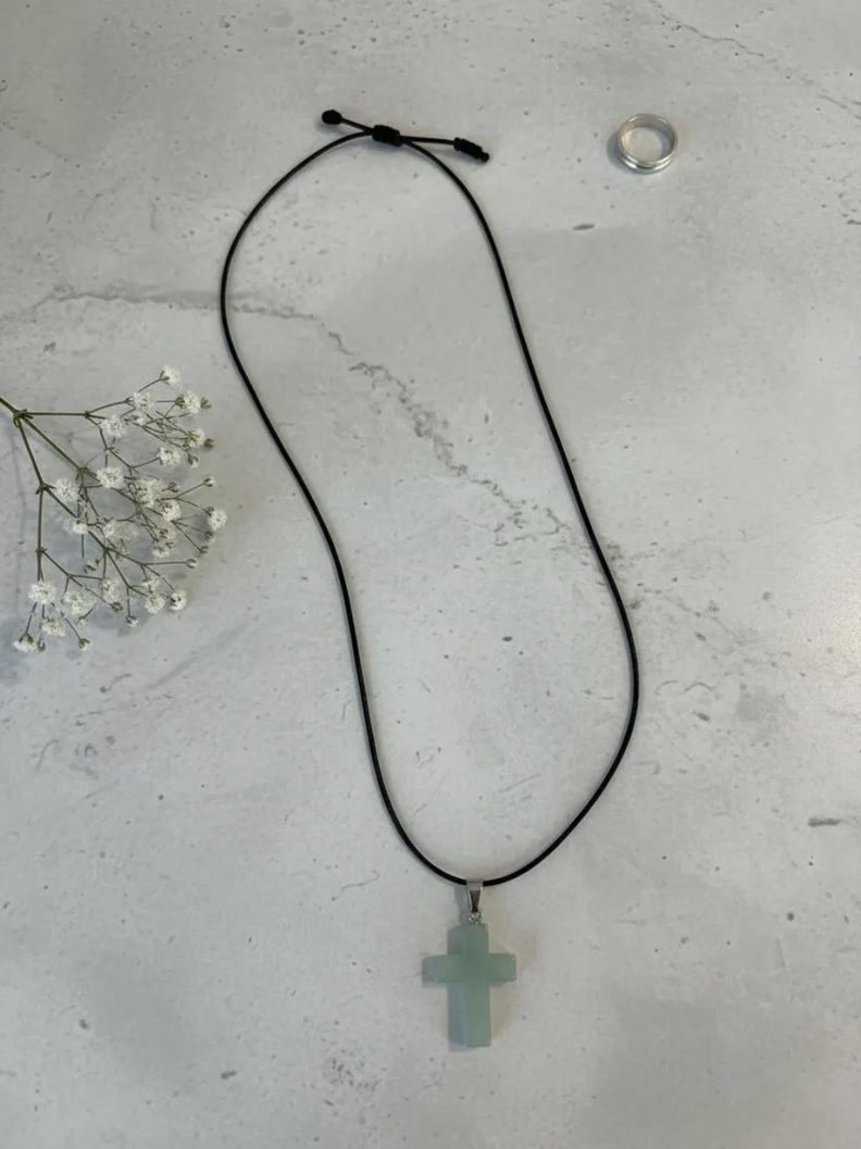Collar cruz de piedra aventurina para ninos ajustable
