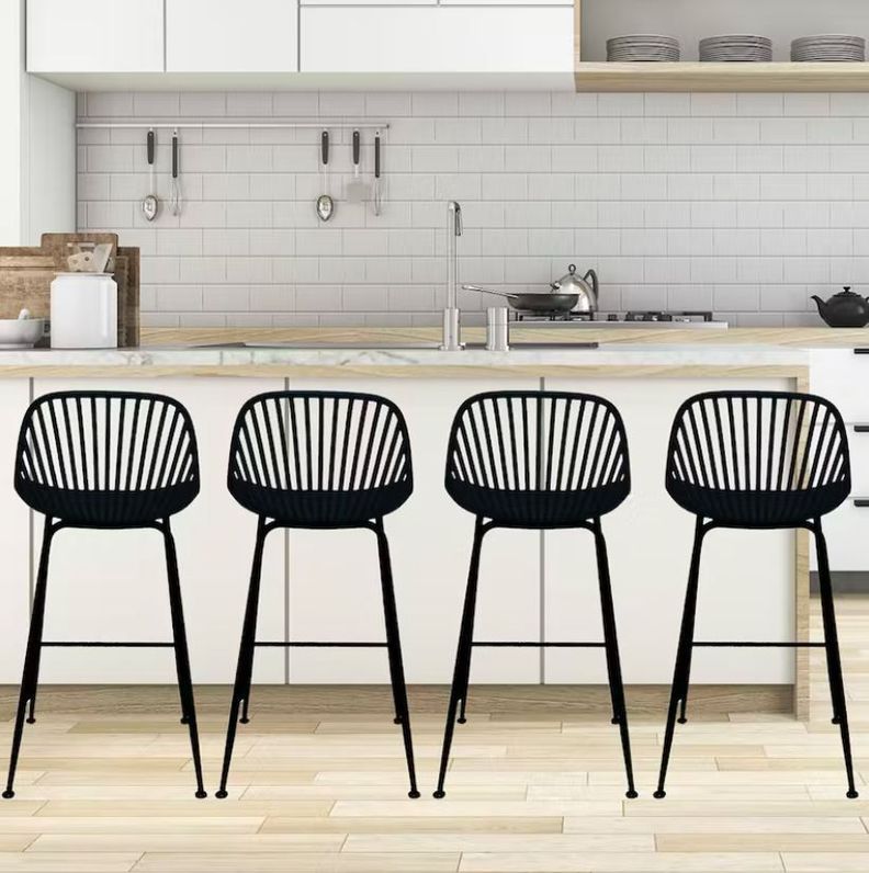 TABURETE O PISO MODERNO INDIANA CON ASIENTO DE POLIPROPILENO Y PATAS DE ACERO RESISTENTE PARA BAR-2