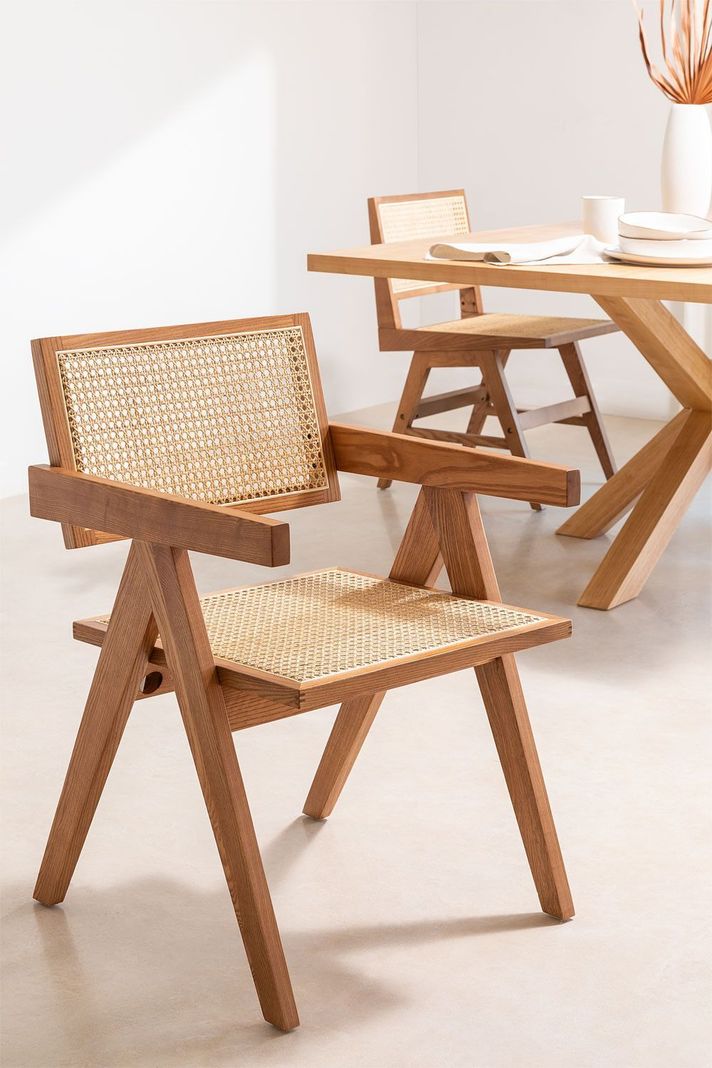 Silla Chandigarh de Madera y Ratan -1