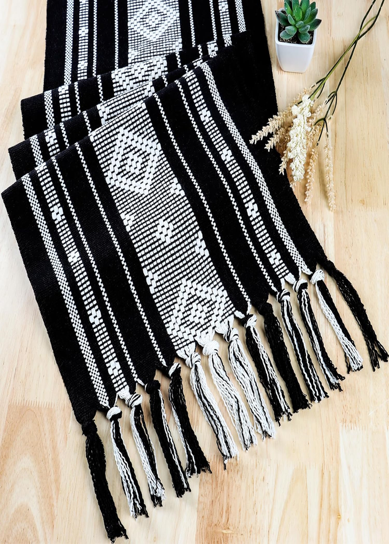 Camino de Mesa Hilos de Algodón Nórdico 33x150 CM Oslo Negro Casa Frida-1