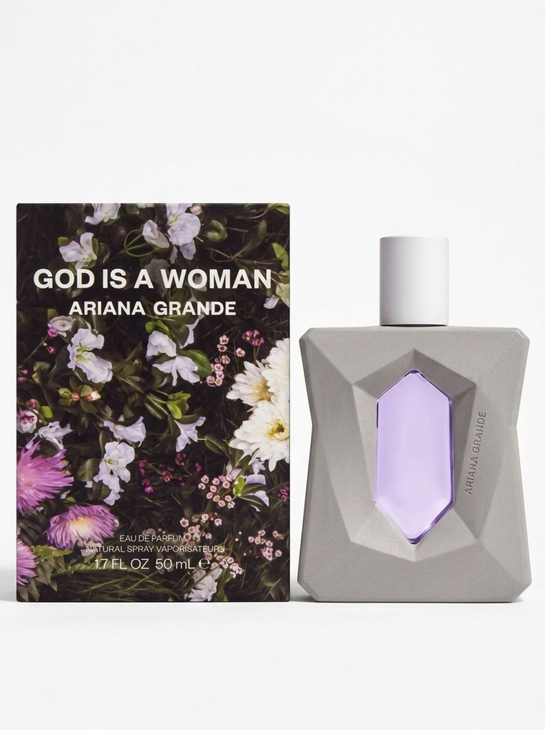 Perfume Mujer Ariana Grande God Is A Woman EDP 50 ML