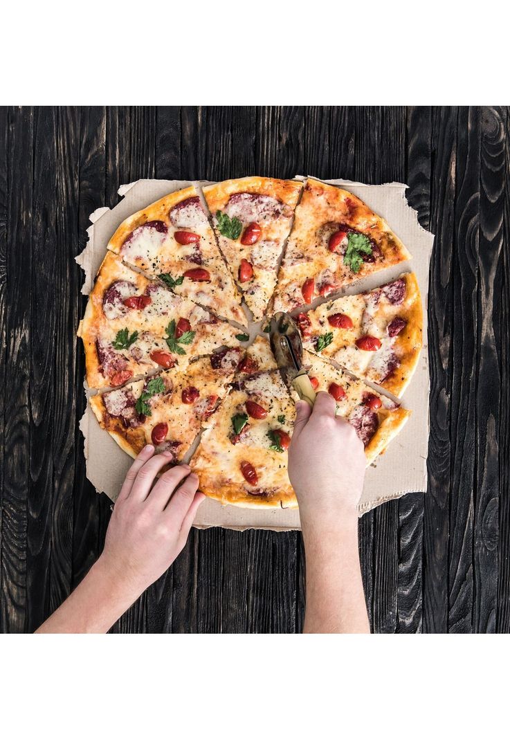CORTADOR DE PIZZA 10 CM MANGO AMARILLO. B-3