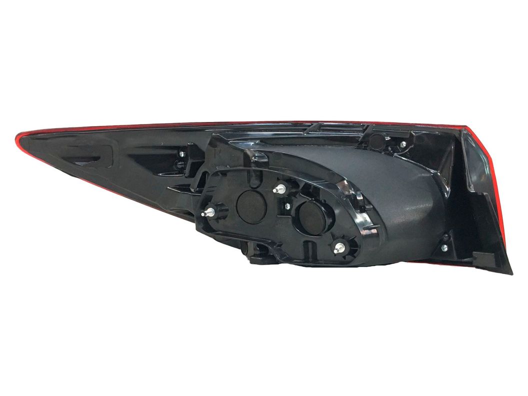 FAROL TRASERO IZQUIERDO SEDAN MAZDA 3 2015-2017-1