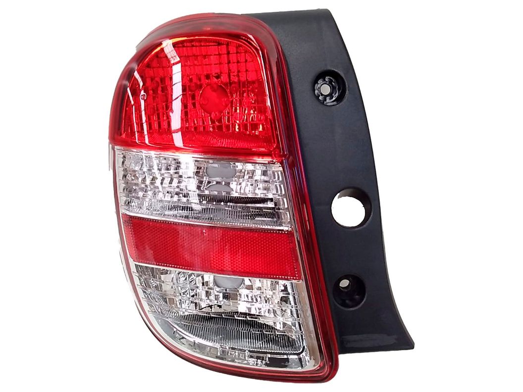 FAROL TRASERO IZQUIERDO NISSAN MARCH ACTIVE 2012