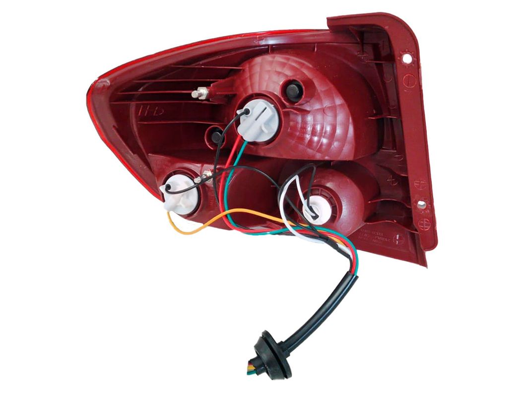 FAROL TRASERO DERECHO SPORT HYUNDAI GETZ 2003-1