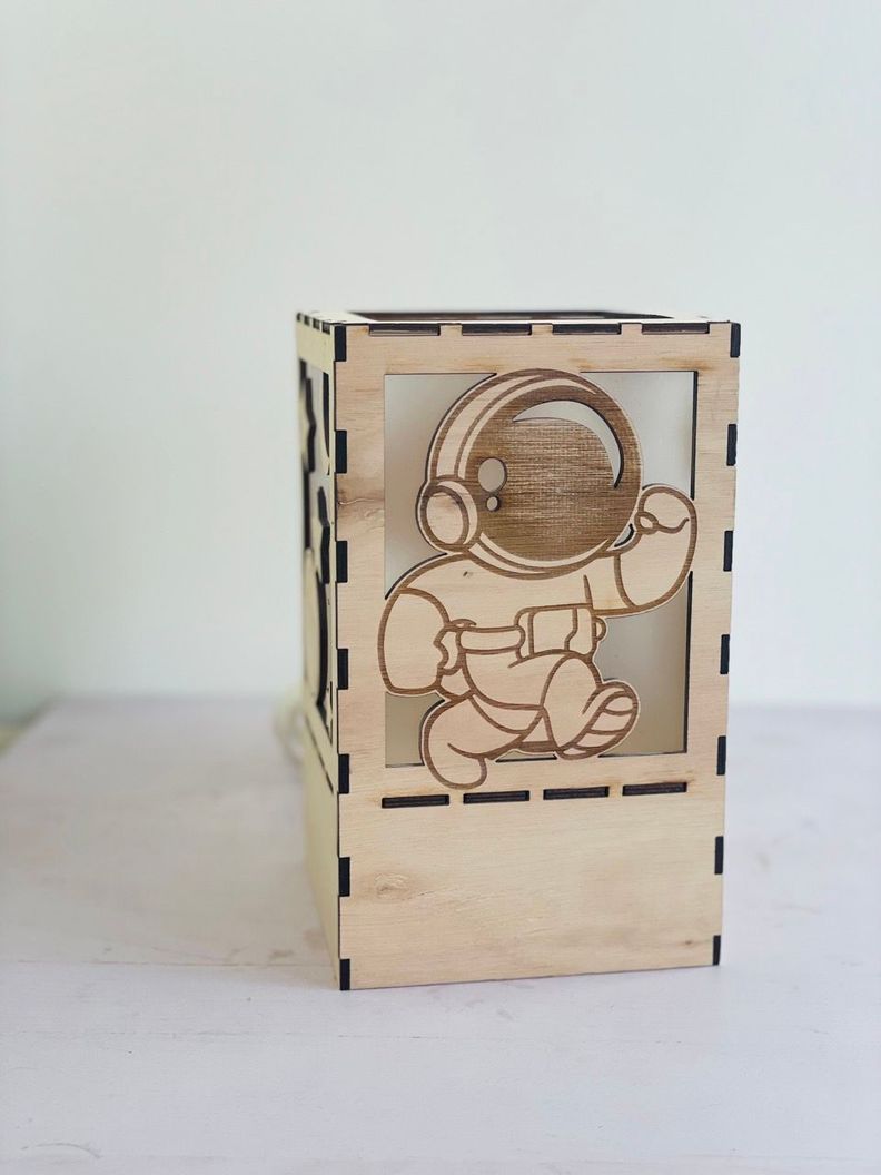 Lámpara para mesa astronauta-0